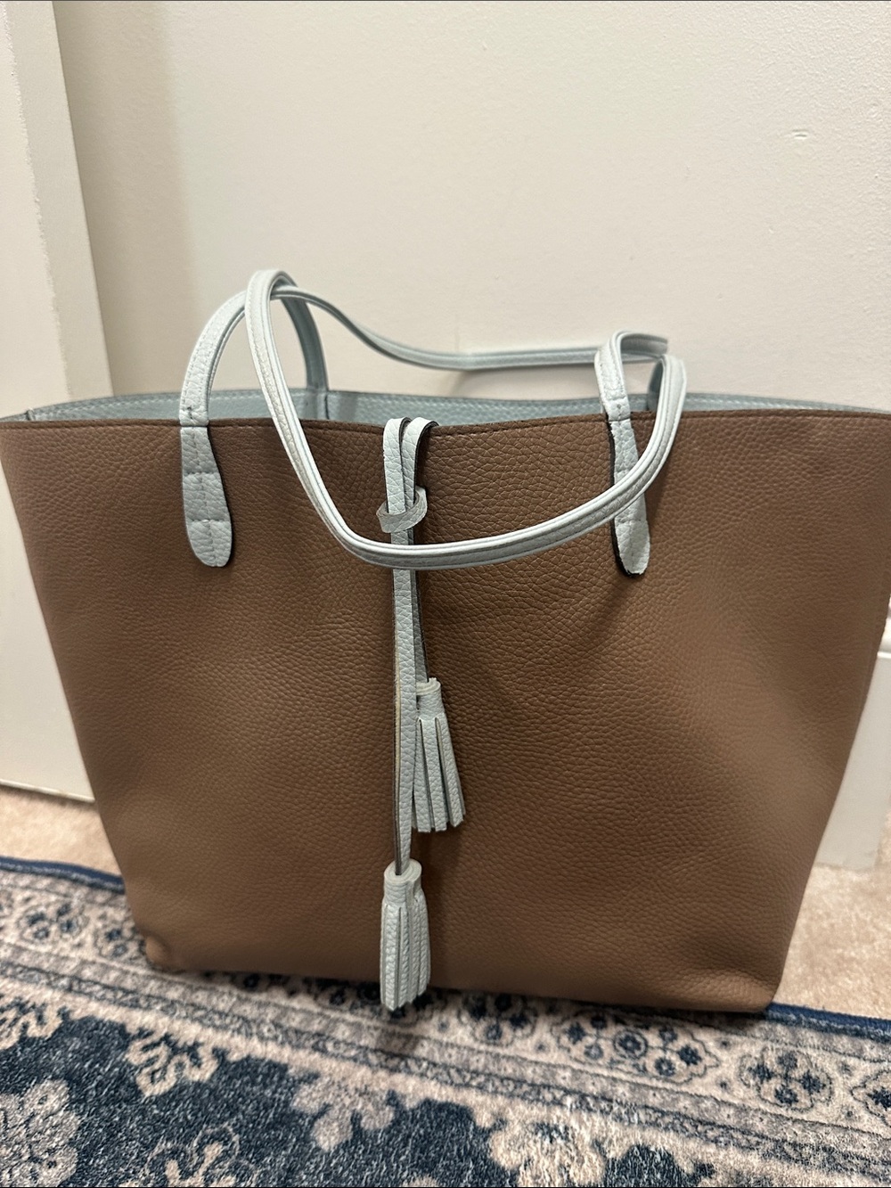 Women's Two-Tone Faux Leather Tote Bag with Tassel - Brown & Light Blue
